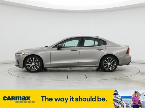 2021 Volvo S60 T5 Momentum