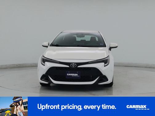 White 2025 Toyota Corolla Hatchback SE