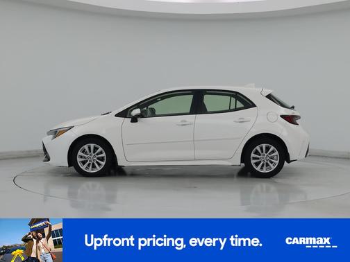 White 2025 Toyota Corolla Hatchback SE