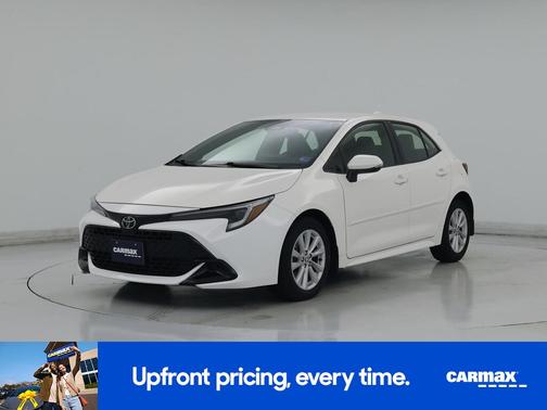 White 2025 Toyota Corolla Hatchback SE