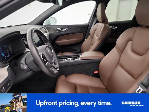 White 2020 Volvo XC60 T5 Inscription