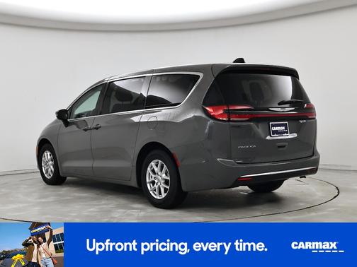 Gray 2023 Chrysler Pacifica Touring L