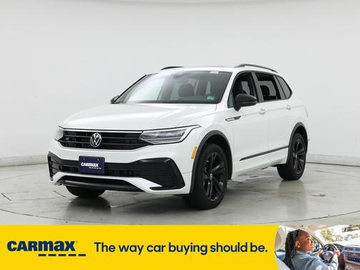 2023 Volkswagen Tiguan SE R-Line Black