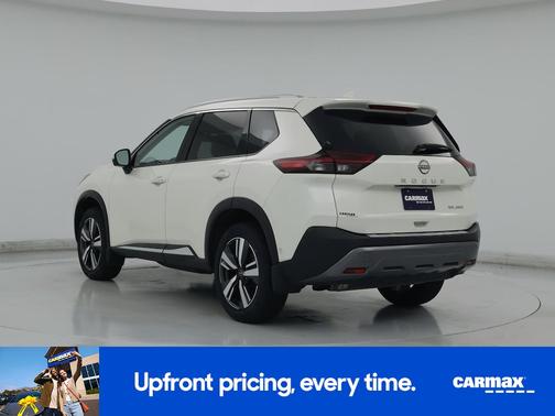 White 2023 Nissan Rogue SL