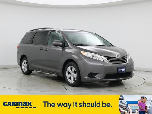 2015 Toyota Sienna LE
