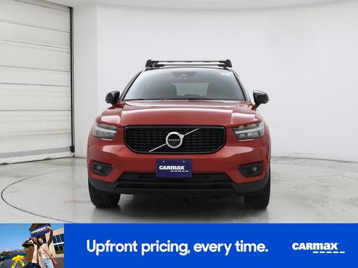 2021 Volvo XC40 T5 R-Design