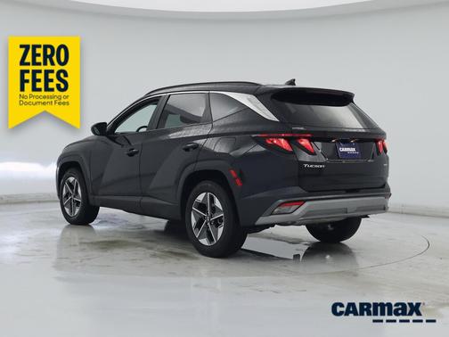 Black 2025 Hyundai TUCSON SEL