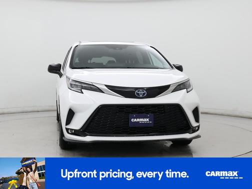 2022 Toyota Sienna XSE