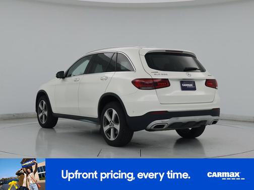 White 2022 Mercedes-Benz GLC 300