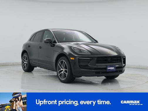 2024 Porsche Macan Base (PDK)