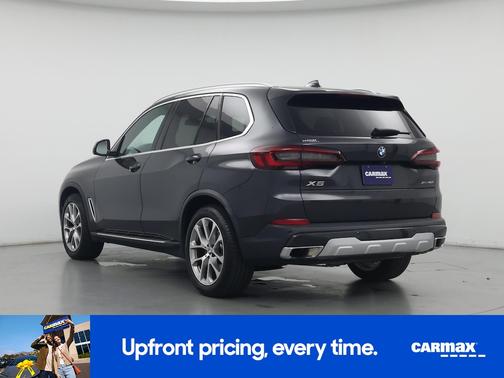 Gray 2023 BMW X5 xDrive40i