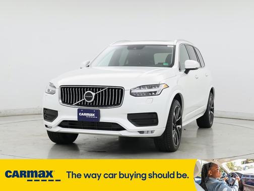 2021 Volvo XC90 T6 Momentum