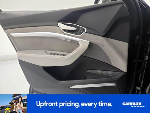 2024 Audi Q8 e-tron Prestige