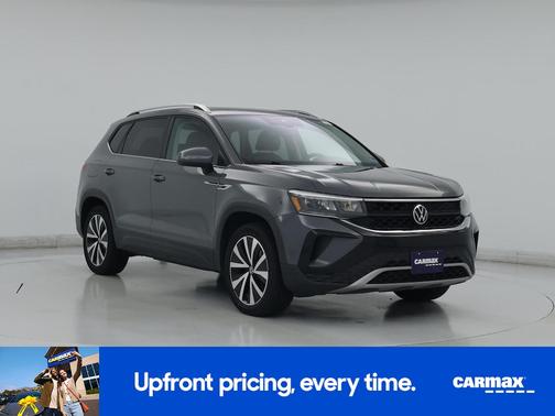 Gray 2022 Volkswagen Taos SE
