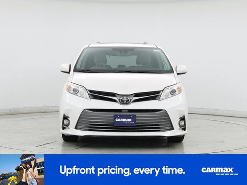 2019 Toyota Sienna XLE