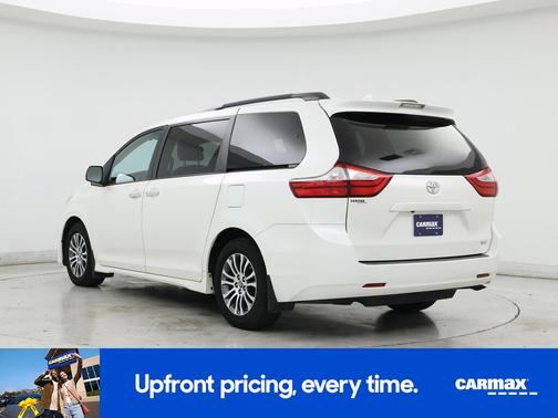 2019 Toyota Sienna XLE