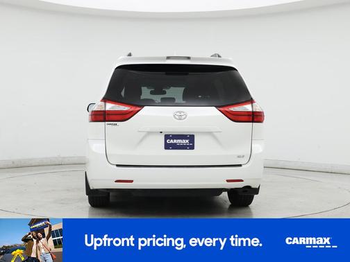 2019 Toyota Sienna XLE