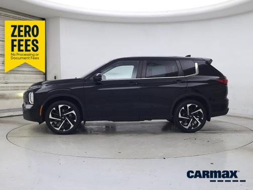 Black 2022 Mitsubishi Outlander ES