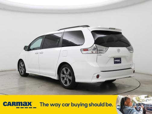2019 Toyota Sienna SE