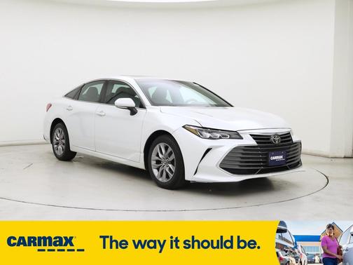 2019 Toyota Avalon XLE