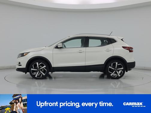 White 2022 Nissan Rogue Sport SL