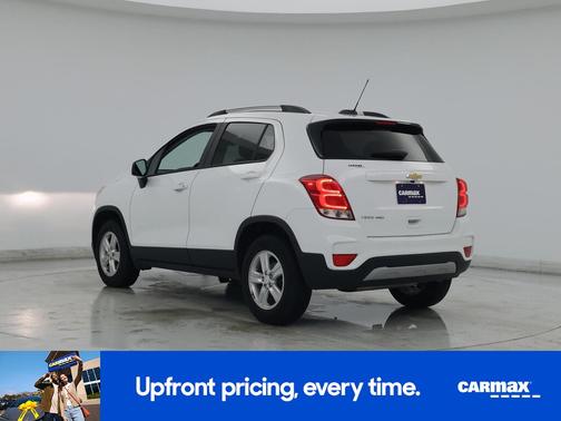 White 2022 Chevrolet Trax LT