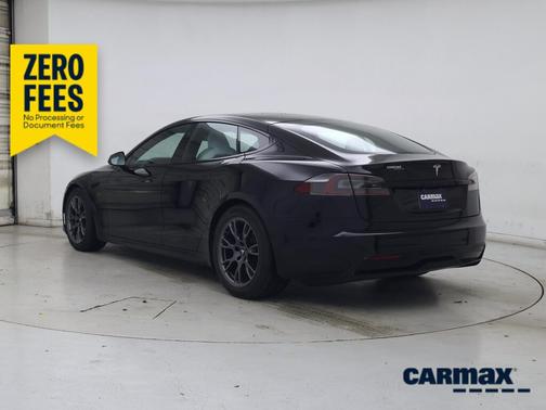 Black 2022 Tesla Model S