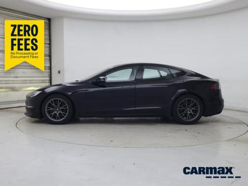 Black 2022 Tesla Model S