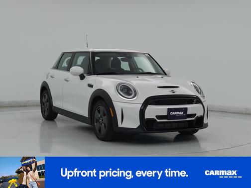 White 2024 MINI Hardtop S