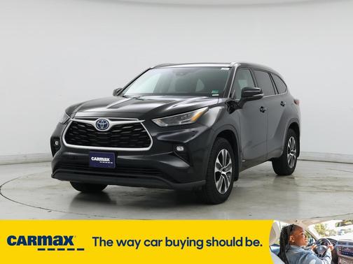 2022 Toyota Highlander Hybrid XLE