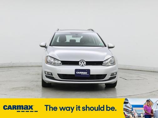 2016 Volkswagen Golf SE