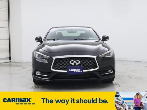 2017 INFINITI Q60 Premium