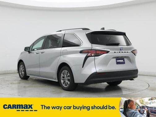 2021 Toyota Sienna XLE