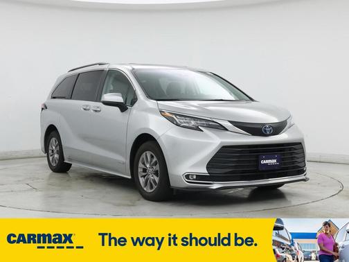 2021 Toyota Sienna XLE