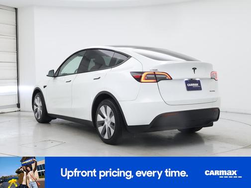 White 2023 Tesla Model Y