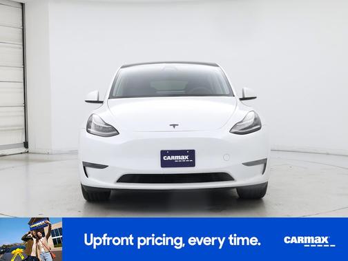 White 2023 Tesla Model Y