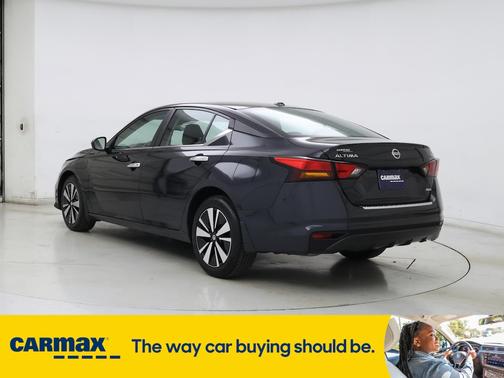 2022 Nissan Altima SV