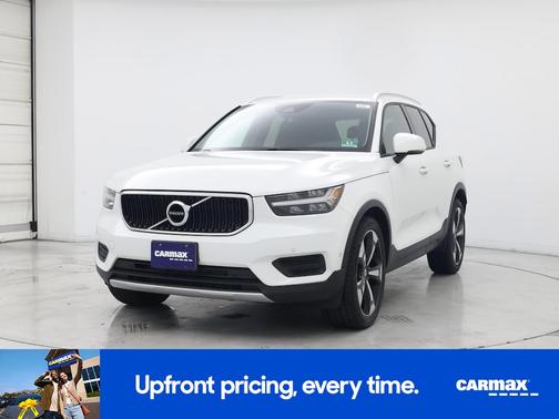2019 Volvo XC40 T5 Momentum