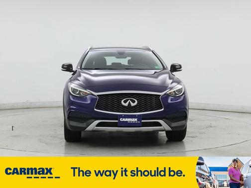 2018 INFINITI QX30 Luxury