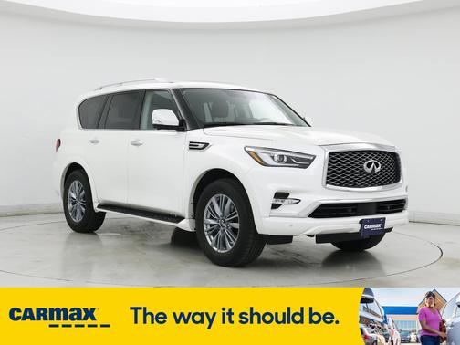 2023 INFINITI QX80 Luxe