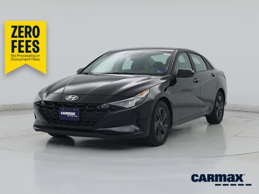 Black 2022 Hyundai ELANTRA SEL