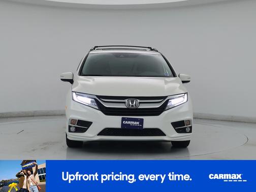 White 2019 Honda Odyssey Elite