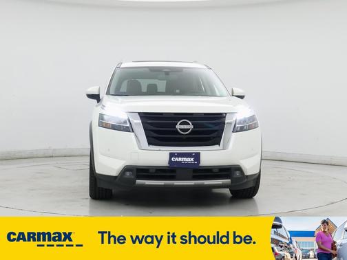 2022 Nissan Pathfinder Platinum