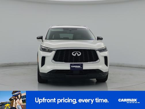 White 2023 INFINITI QX60 Luxe