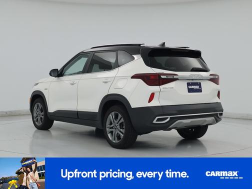 White 2022 Kia Seltos S