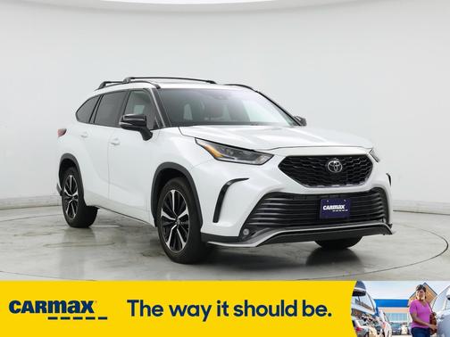 2022 Toyota Highlander XSE