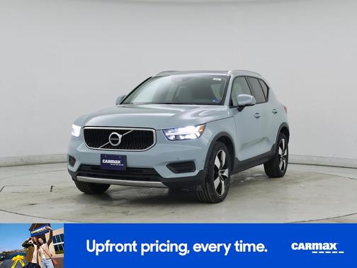 2019 Volvo XC40 T5 Momentum