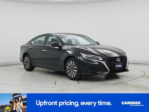 2023 Nissan Altima SV