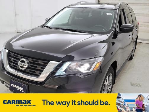 2019 Nissan Pathfinder SV