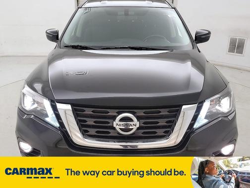 2019 Nissan Pathfinder SV